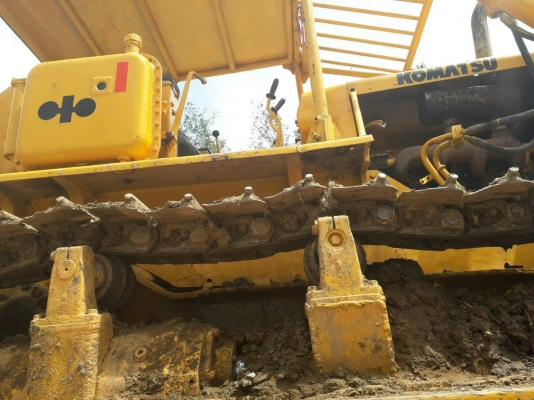 ขายรถแทรคเตอร์ KOMATSU D50A-15 ห้องเลี้ยวน้ำมัน ราคา 350000