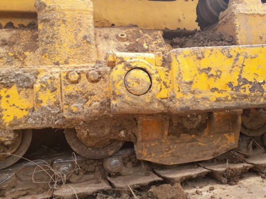 ขายรถแทรคเตอร์ KOMATSU D50A-15 ห้องเลี้ยวน้ำมัน ราคา 350000