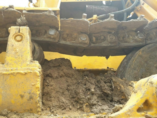 ขายรถแทรคเตอร์ KOMATSU D50A-15 ห้องเลี้ยวน้ำมัน ราคา 350000