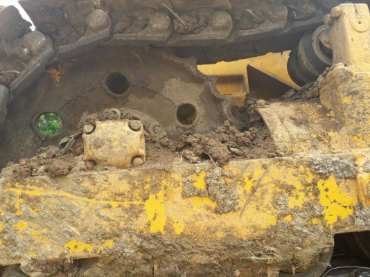 ขายรถแทรคเตอร์ KOMATSU D50A-15 ห้องเลี้ยวน้ำมัน ราคา 350000