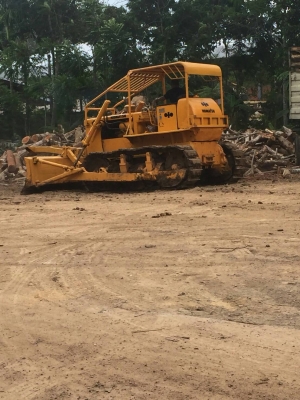 ขายรถแทรคเตอร์ KOMATSU D50A-15 ห้องเลี้ยวน้ำมัน ราคา 350000