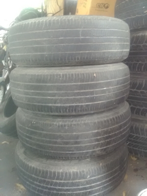 ขายด่วนแม๊กซ์พร้อมยางรถแคมรี่ 5 รู ขอบ15 3,000 บาท