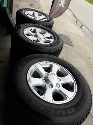 ขายล้อแม็กป้ายแดง dmax 16"&times;7" พร้อมยางปี18 bridgestone