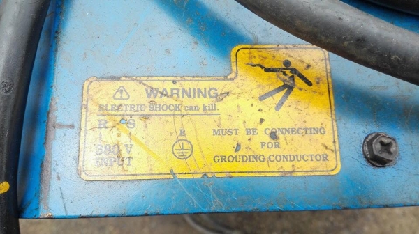 ตู้เชื่อมรุ่นงานหนัก_ROCKET 500 Amp ระบบ AC/DC ใช้ไฟได้ 2 ระบบ 220/380V สภาพสวยเชื่อมนุ่มพร้อมใช้