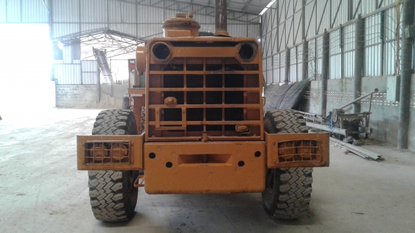 รถตักล้อยางโคมัสสุ JH65