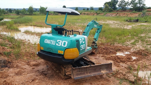ขายแพ็คคู่ 185,000 แมคโคพร้อมเทรนเลอร์ลาก KOMATSU pc 30-7 เครื่องดี ปั๊มไฮดอลิคต้องเช็ค เอวแน่น ช่วงล่างพอใช้ รถอยู่ ขอนแก่น 090-772-3710 090-772-3708 ขายแพ็คคู่ 185,000 แมคโคพร้อมเทรนเลอร์ลาก KOMATSU pc 30-7 เครื่องดี ปั๊มไฮดอลิคต้องเช็ค เอวแน่น ช่วงล่างพอใช้ รถอยู่ ขอนแก่น 090-772-3710 090-772-3708