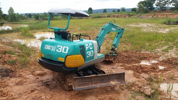 ขายแพ็คคู่ 185,000 แมคโคพร้อมเทรนเลอร์ลาก  KOMATSU pc 30-7 เครื่องดี ปั๊มไฮดอลิคต้องเช็ค เอวแน่น ช่วงล่างพอใช้  รถอยู่ ขอนแก่น 064-191-1112