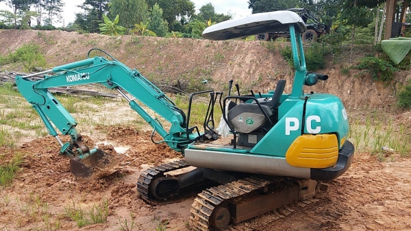 ขายแพ็คคู่ 185,000 แมคโคพร้อมเทรนเลอร์ลาก  KOMATSU pc 30-7 เครื่องดี ปั๊มไฮดอลิคต้องเช็ค เอวแน่น ช่วงล่างพอใช้  รถอยู่ ขอนแก่น 064-191-1112