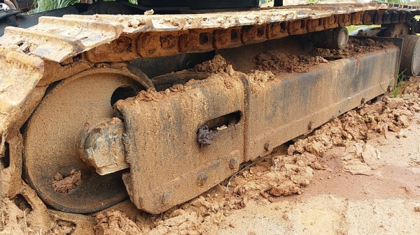 ขายแพ็คคู่ 185,000 แมคโคพร้อมเทรนเลอร์ลาก  KOMATSU pc 30-7 เครื่องดี ปั๊มไฮดอลิคต้องเช็ค เอวแน่น ช่วงล่างพอใช้  รถอยู่ ขอนแก่น 064-191-1112