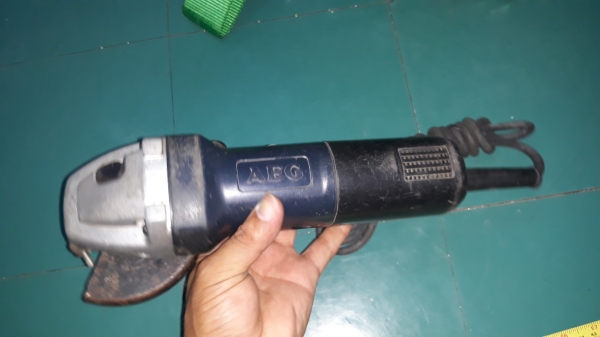 ขายหินเจียร์ AEG MADE IN GERMANY.มือสองสภาพดีไม่มีที่ถอดใบ ขายหินเจียร์ AEG MADE IN GERMANY.มือสองสภาพดีไม่มีที่ถอดใบ