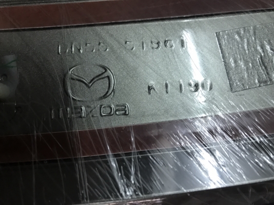 สปอยเลอร์หลัง Mazda3 4ประตู BK สีทอง สปอยเลอร์หลัง Mazda3 4ประตู BK สีทอง