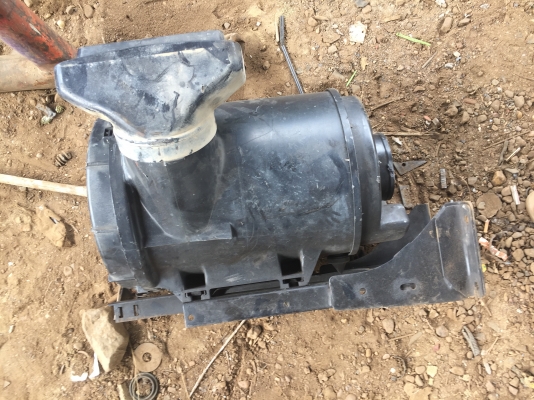 ขายเหมาหม้อกรองอากาศเดก้าพร้อมขารับเก่าญี่ปุ่นแท้ติดหัวรถเดก้า