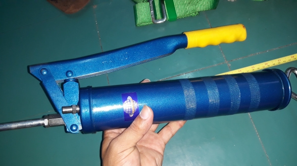 ขายกระบอกอัดจาระบี HAMCO ขนาดใหญ่ใหม่เก่าเก็บ