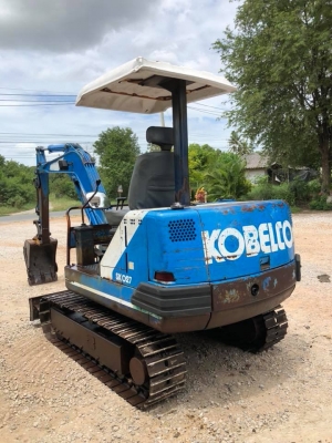 ขายด่วน275,000 บาท KOBELCO SK027 3TN84 เครื่องยนต์ดีเซล 3 สูบ คอนโทนยาว ปั๊มเฟือง 3 ตอน เครื่องเงียบปั๊มแรงทำงานไม่โหลด เอวแน่น บูมอาร์มสวย บุ้งกี๋ ใบดันสวย #รถนอกนำเข้าเก่าญี่ปุ่น ไม่เคยใช้งานในไทย สภาพเดิมๆ พร้อมใช้งาน(บริการส่งฟรี) 089-8481692,088-7197