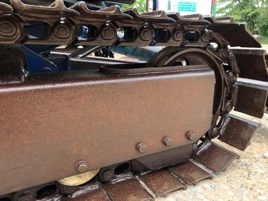 ขายด่วน275,000 บาท KOBELCO SK027 3TN84 เครื่องยนต์ดีเซล 3 สูบ คอนโทนยาว ปั๊มเฟือง 3 ตอน เครื่องเงียบปั๊มแรงทำงานไม่โหลด เอวแน่น บูมอาร์มสวย บุ้งกี๋ ใบดันสวย #รถนอกนำเข้าเก่าญี่ปุ่น ไม่เคยใช้งานในไทย สภาพเดิมๆ พร้อมใช้งาน(บริการส่งฟรี) 089-8481692,088-7197