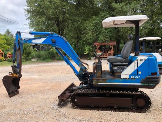 ขายด่วน275,000 บาท KOBELCO SK027 3TN84 เครื่องยนต์ดีเซล 3 สูบ คอนโทนยาว ปั๊มเฟือง 3 ตอน เครื่องเงียบปั๊มแรงทำงานไม่โหลด เอวแน่น บูมอาร์มสวย บุ้งกี๋ ใบดันสวย #รถนอกนำเข้าเก่าญี่ปุ่น ไม่เคยใช้งานในไทย สภาพเดิมๆ พร้อมใช้งาน(บริการส่งฟรี) 089-8481692,088-7197