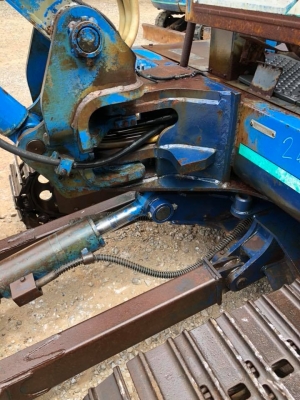 ขายด่วน275,000 บาท KOBELCO SK027 3TN84 เครื่องยนต์ดีเซล 3 สูบ คอนโทนยาว ปั๊มเฟือง 3 ตอน เครื่องเงียบปั๊มแรงทำงานไม่โหลด เอวแน่น บูมอาร์มสวย บุ้งกี๋ ใบดันสวย #รถนอกนำเข้าเก่าญี่ปุ่น ไม่เคยใช้งานในไทย สภาพเดิมๆ พร้อมใช้งาน(บริการส่งฟรี) 089-8481692,088-7197