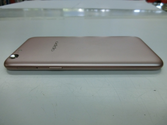 OPPO A71 (2018) ติดฟีล์มแล้ว สภาพใหม่ มีประกันศูนย์ถึง 29-4-62 ส่งฟรี