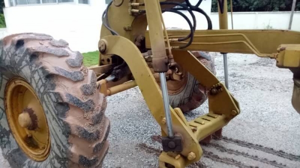 รถเกรด KAWA