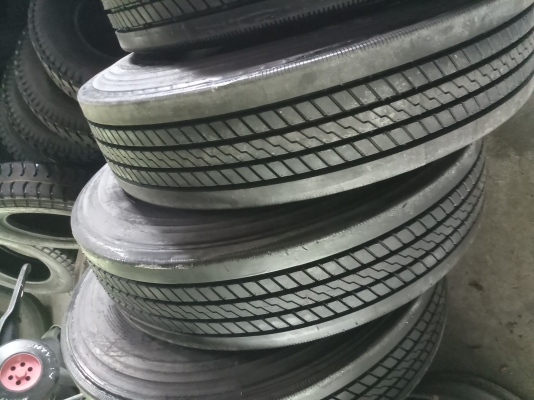 ยางเรเดียลอัดเย็น1000-20สำหรับรถบรรทุกราคา3100