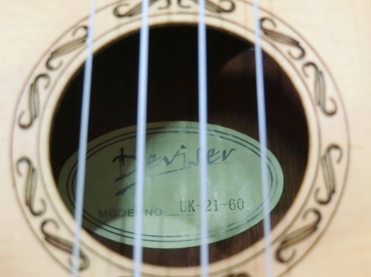 อคูเลเล่ UKULELE ยี่ห้อ Deviser Soprano รุ่น UK-21-60 ไม้มะฮอก ขายถูก