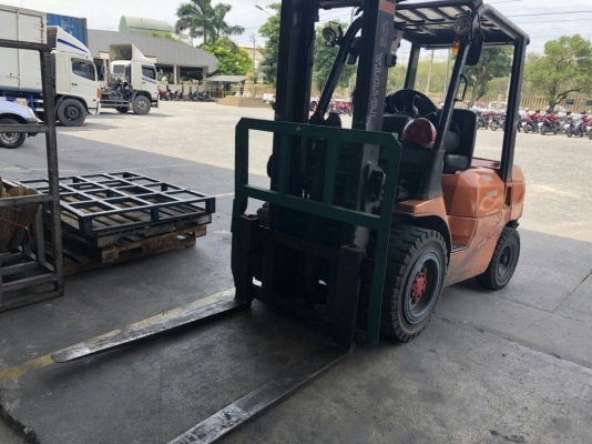 ขายด่วน โตโยต้า รุ่น 7 ดีเซล 3 ตัน