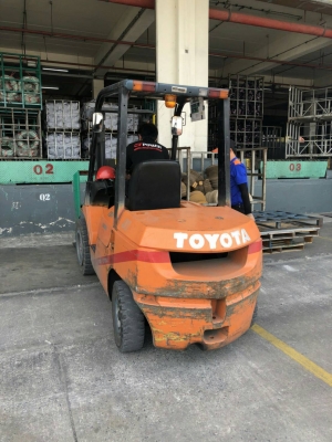 ขายด่วน โตโยต้า รุ่น 7 ดีเซล 3 ตัน