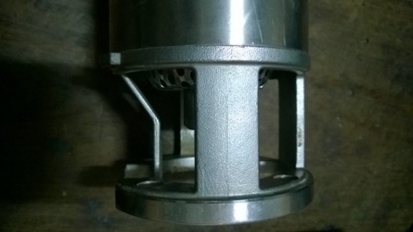 หัวปั๊มน้ำบาดาลญี่ปุ่นSUKI  + FLANKLINมอเตอร์1HP220V 2ลูก