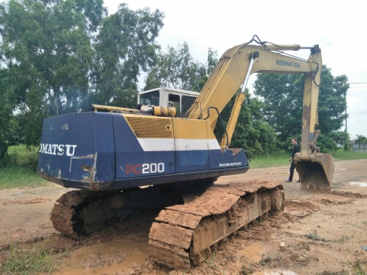 *ขายด่วน 395,000* KOMATSU PC200-5 คอนโทรนสั้นไฟฟ้าครบ เอกสารอินวอยร์ เครื่องดี เอวแน่น(เปลี่ยนใหม่)โซ่หนา โลเลอร์เต็ม ใบแทคหนามีขาด3ใบ  รถอยู่ ปทุมธานี 092-595-6777 061-446-2662 ญิ๋งยุ