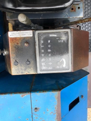 ขายด่วน 195,000 บาท KOBELCO SK 024 เครื่องยนต์ดีเซล 3 สูบ คอนโทนยาว ปั้มเฟือง 3 ตอนเครื่องดี  ปั๊มแรงทำงานไม่โหลด ทำงานเร็ว เอวแน่น บูมอาร์มสวยพร้อมบุ้งกี๋ใบดัน รถนอกนำเข้าเก่าญี่ปุ่น  ไม่เคยใช้งานในไทยมาก่อน มีเอกสารอินวอยซ์  รถสวยสภาพพร้อมใช้พร้อมบริการ