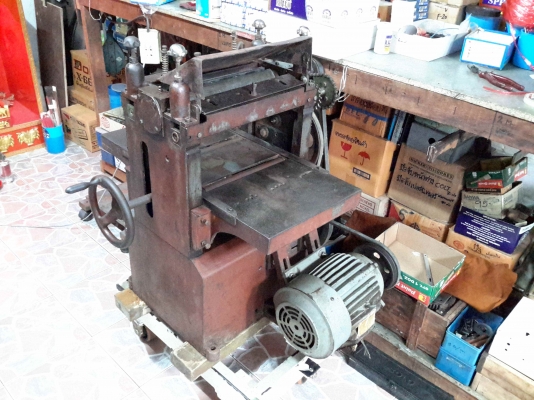 เครื่องไสไม้ Dainichi ขนาดไส 12 นิ้ว japan