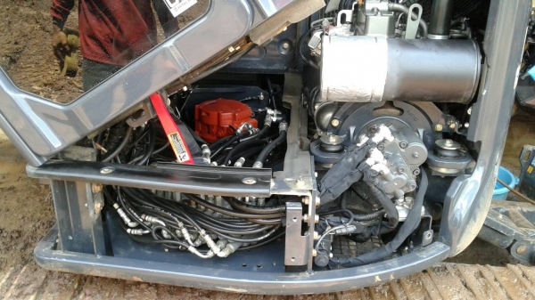 ขายดาวน์ Hitachi zx 33-5u รถ 2,100 ชั่วโมงครับ ขายดาวน์ 120,000 ครับ