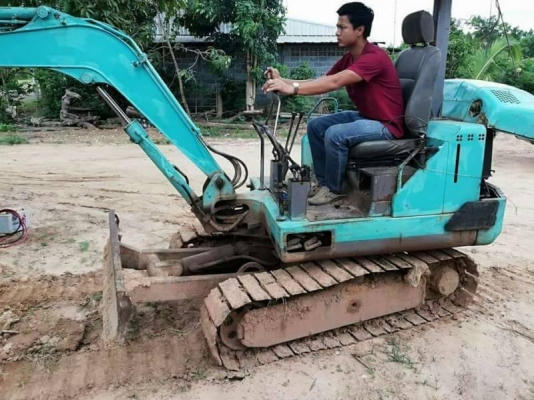 KOBELCO SK 027