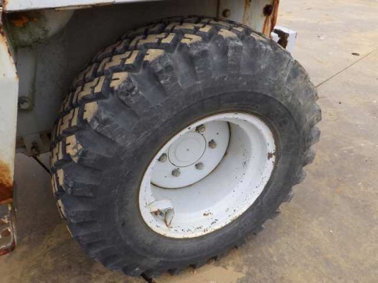 ขายรถตัก FURUKAWA FL35-2 เครื่องยนต์ 3 สูบ ระบบเลี้ยวเอวอ่อน 2000 ชม สมบูรณ์พร้อมใช้ครับ FROM JAPAN ติดต่อ 063-9316985 ID LINE : 0639316985