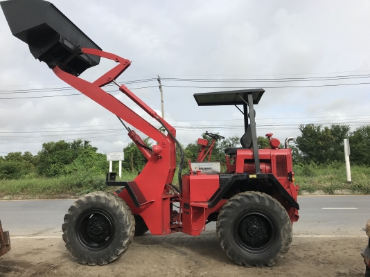 รถตักขับสี่ล้อเอวอ่อนสภาพดี เก่าญี่ปุ่นไม่เคยใช้ในไทยมีใบอินวอย