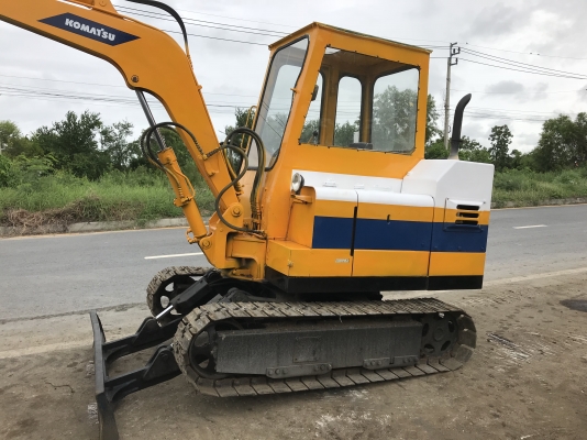 Komatsu Pc20-1สภาพดีของญี่ปุ่น มีใบอินวอยไม่เคยใช้ในไทย