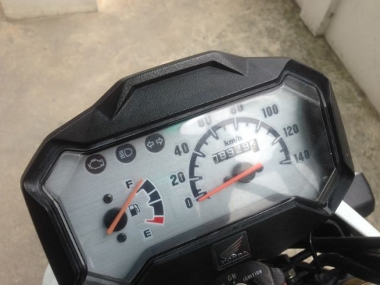 Honda Zoomer X หัวฉีด สีขาว เครื่องดี พร้อมใช้ทุกระบบ ปี2013 Honda Zoomer X หัวฉีด สีขาว เครื่องดี พร้อมใช้ทุกระบบ ปี2013