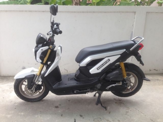Honda Zoomer X หัวฉีด สีขาว เครื่องดี พร้อมใช้ทุกระบบ ปี2013 Honda Zoomer X หัวฉีด สีขาว เครื่องดี พร้อมใช้ทุกระบบ ปี2013