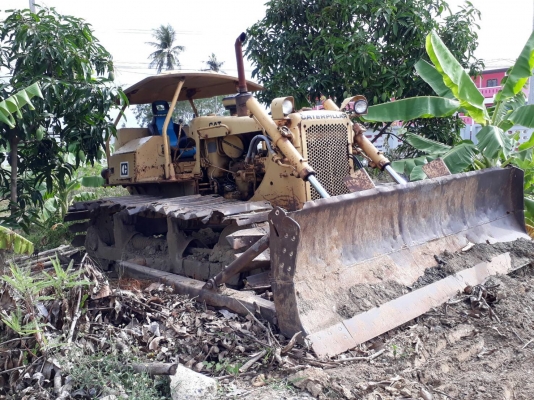 ขายแทรคเตอร์ CAT D5B รถทำงานอยู่ราคา 420,000