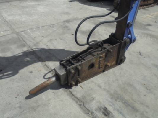 ขายรถแบคโฮ HITACHI EX60 (มีหัวแย็กปูน พร้อมบุ้งกี๋)