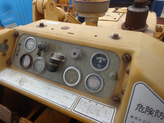 ขายรถตักตีนตะขาบ CATERPILLAR 951C (สภาพดี)