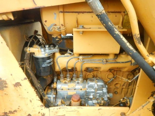 ขายรถตักตีนตะขาบ MITSUBISHI BS3F (สภาพดี)