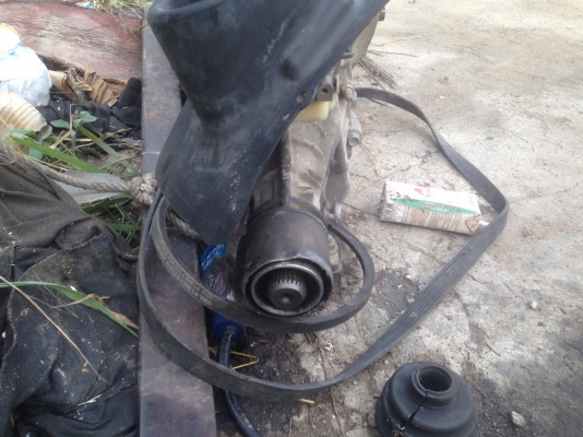 เกียร์ isuzu d-max 2500di ฝาทอง ใส่ tfr cameo 8000 บาท