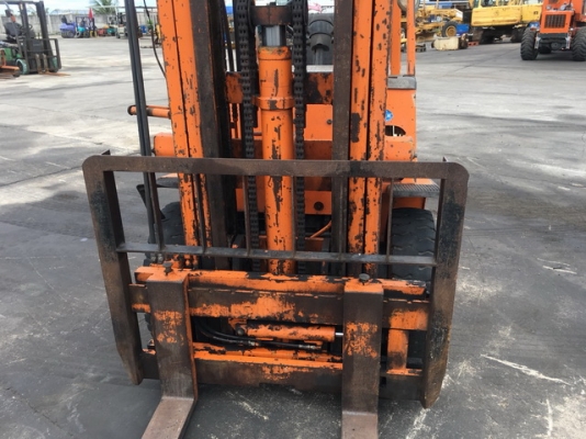 ขายรถโฟล์คลิฟท์ TOYOTA 4FD20 (เสาสูง6เมตร)