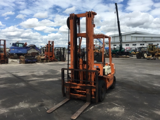 ขายรถโฟล์คลิฟท์ TOYOTA 4FD20 (เสาสูง6เมตร)