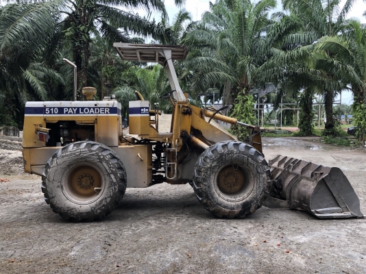 ขายรถตักล้อยาง KOMATSU 510 กรองเดี่ยว สภาพสวยพร้อมใช้งาน สนใจโทร 081-970-1072