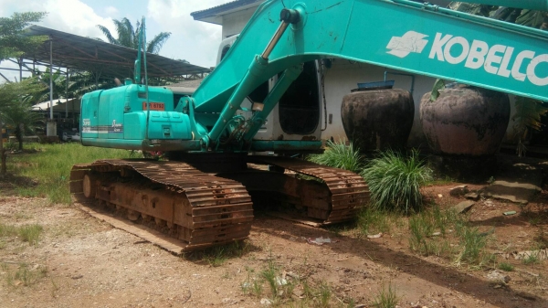 ขายรถแบคโฮ KOBELCO SK200-6 YN10 เอกสารเล่ม ราคา 1150000