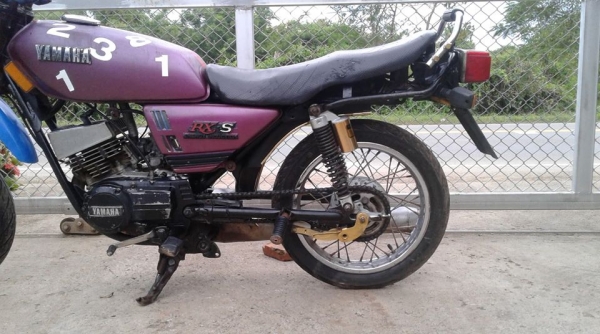 ขาย RXS115 เล่มอย่างเดียวเครื่องดีขี่มันๆเหมาะไปจัดสภาพตัวแรงในตำนาน ขาย RXS115 เล่มอย่างเดียวเครื่องดีขี่มันๆเหมาะไปจัดสภาพตัวแรงในตำนาน