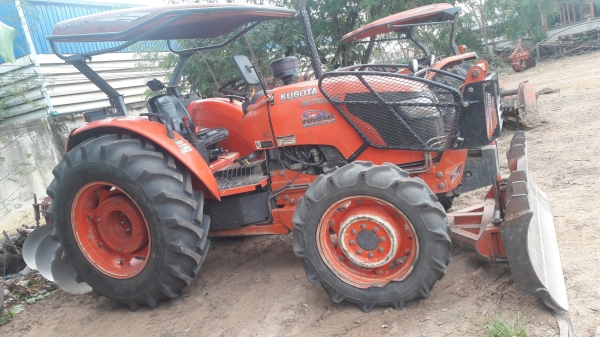 รถแทรกเตอร์มือสอง