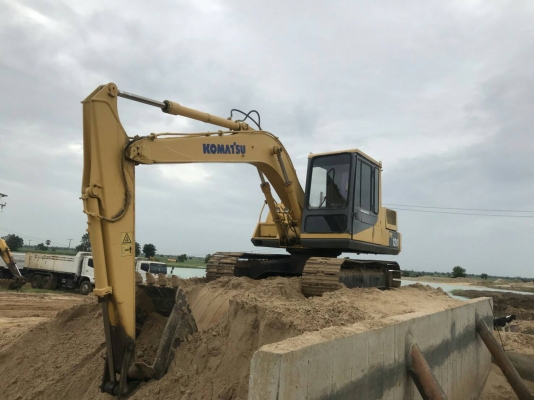 ขายด่วน!! Komatsu PC120-3 สภาพพร้อมใช้ค่ะ